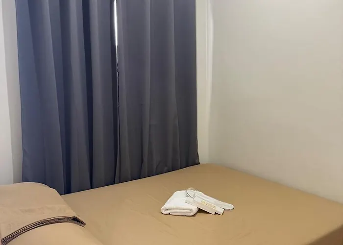 Moa-two Tandem 1br Units Good For 6-8 Person * Manille