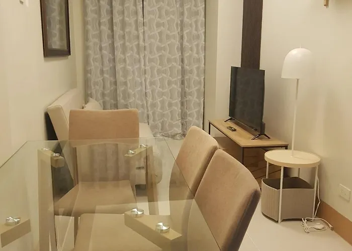Moa-two Tandem 1br Units Good For 6-8 Person Manille